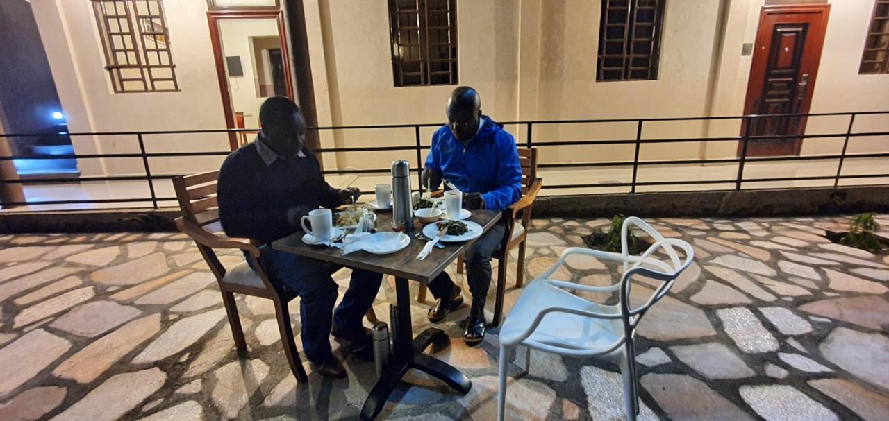 Walabi Mara Hotel Narok Zewnętrze zdjęcie